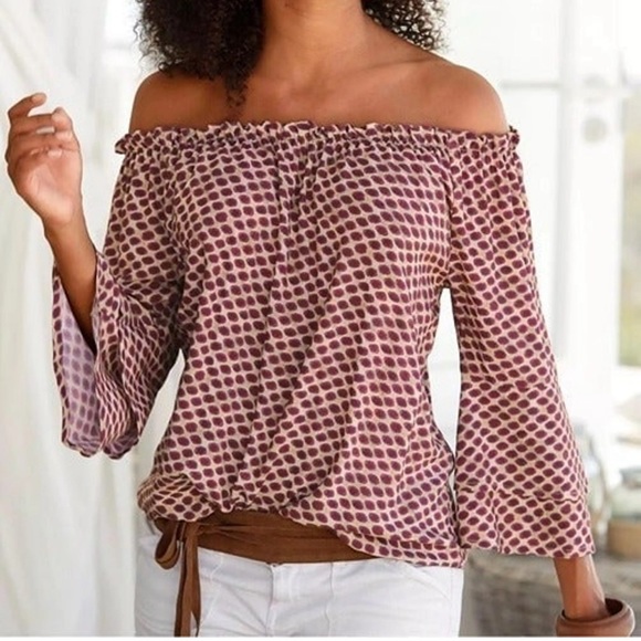 New LASCANA For Venus Medallion Print Off Shoulder Top SzM - Picture 1 of 8